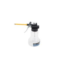 ACEITERA MANUAL DE 300 ML CON BOMBA Y BOQUILLA