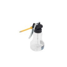 ACEITERA MANUAL DE 300 ML CON BOMBA Y BOQUILLA